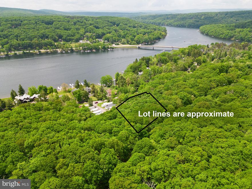 Build your new Lake home on this beautiful lot in the heart of Mchenry!!! Your new home will be just minutes from Wisp resort, and all lake activities as well as the Deep Creek State Park. This lot has public sewer available and can be accessed from Stanton Road or Edgar Terras!!! Call today for more information...