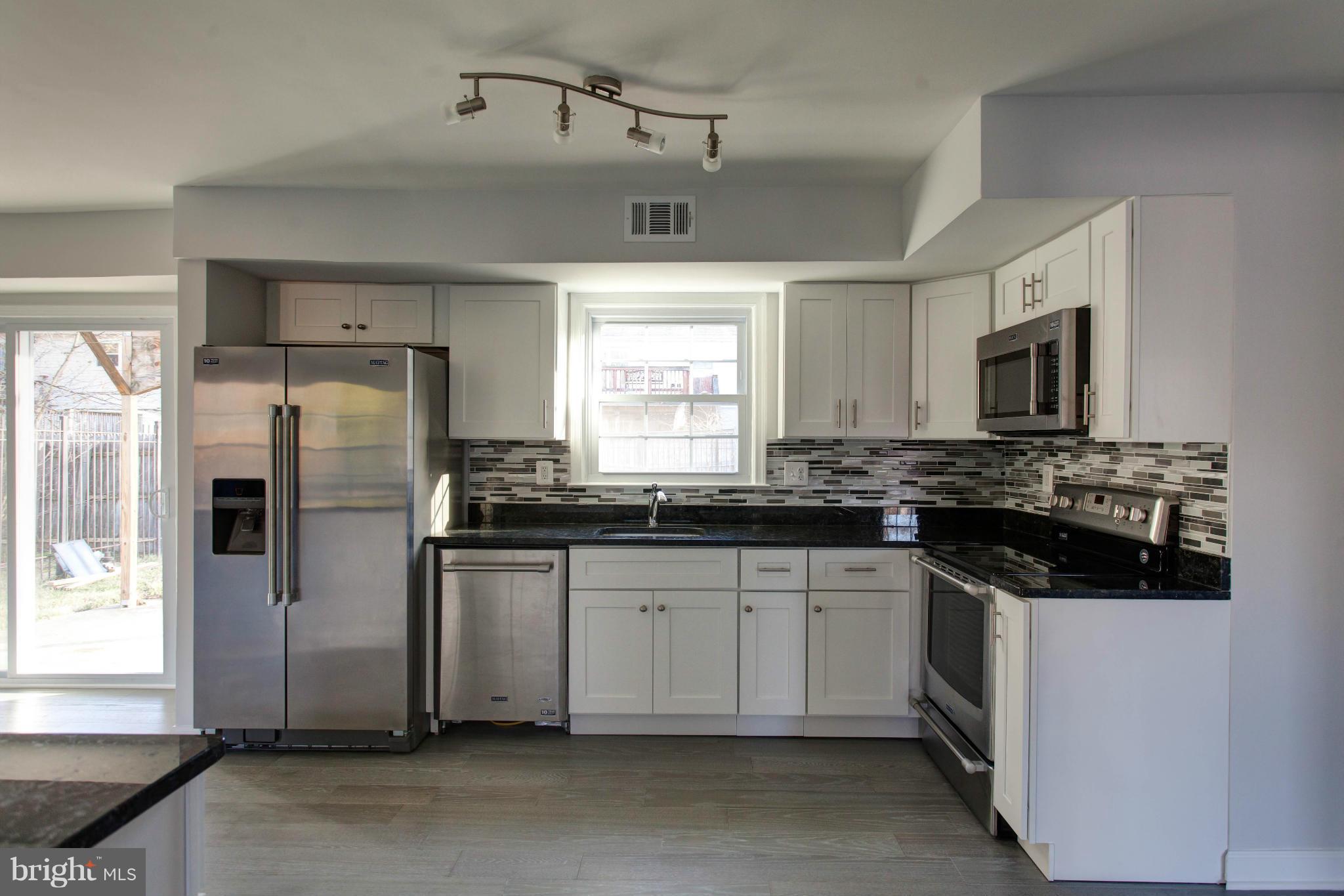 BEN FRANKLIN PARK - Residential