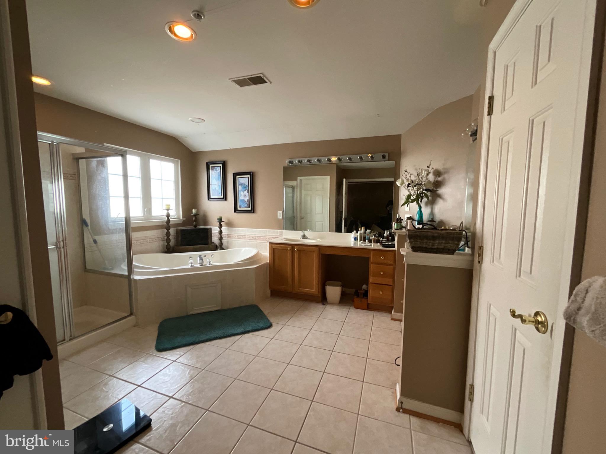 MARY-CATHERINE - Residential