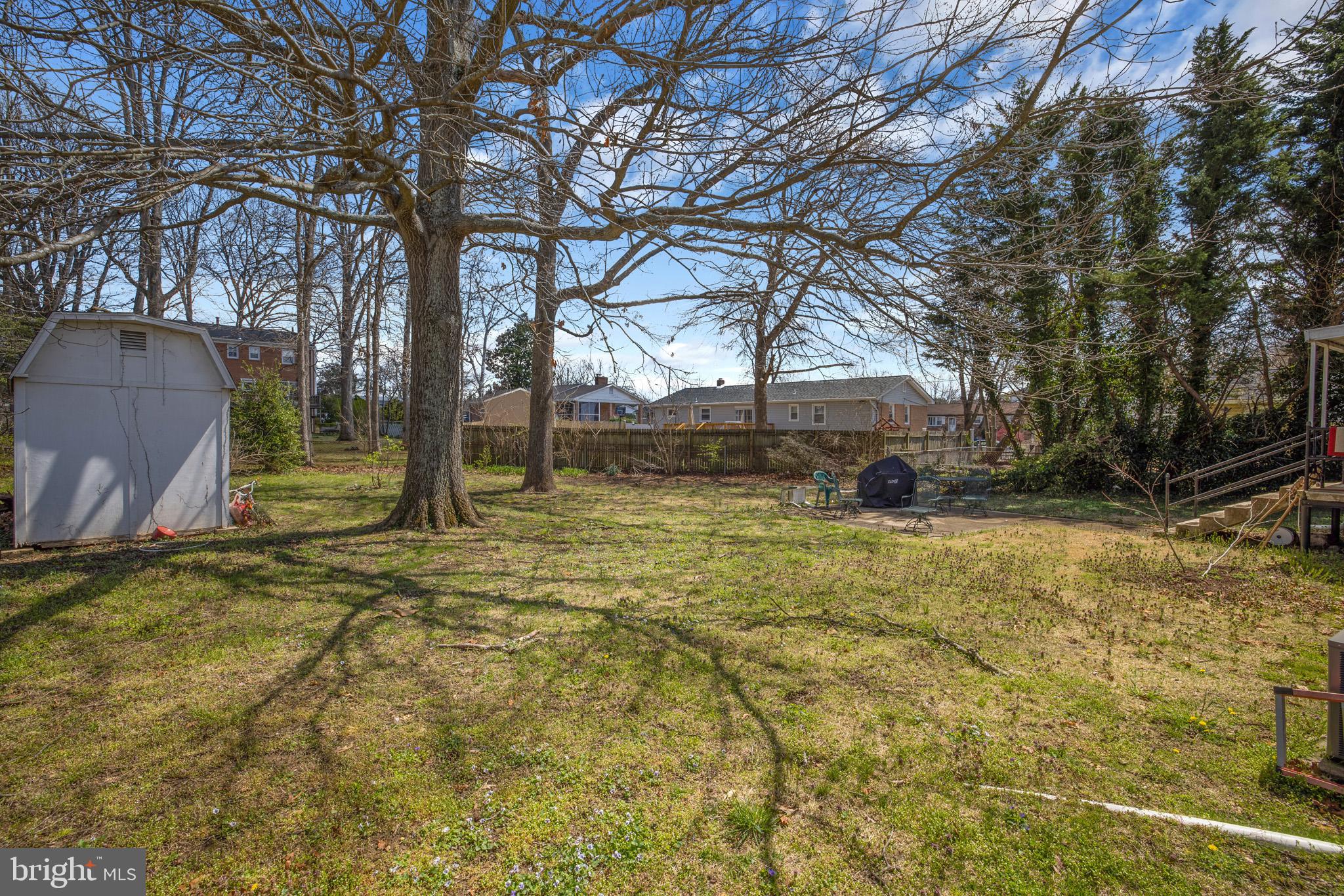 SUBURBAN ESTATES - Residential