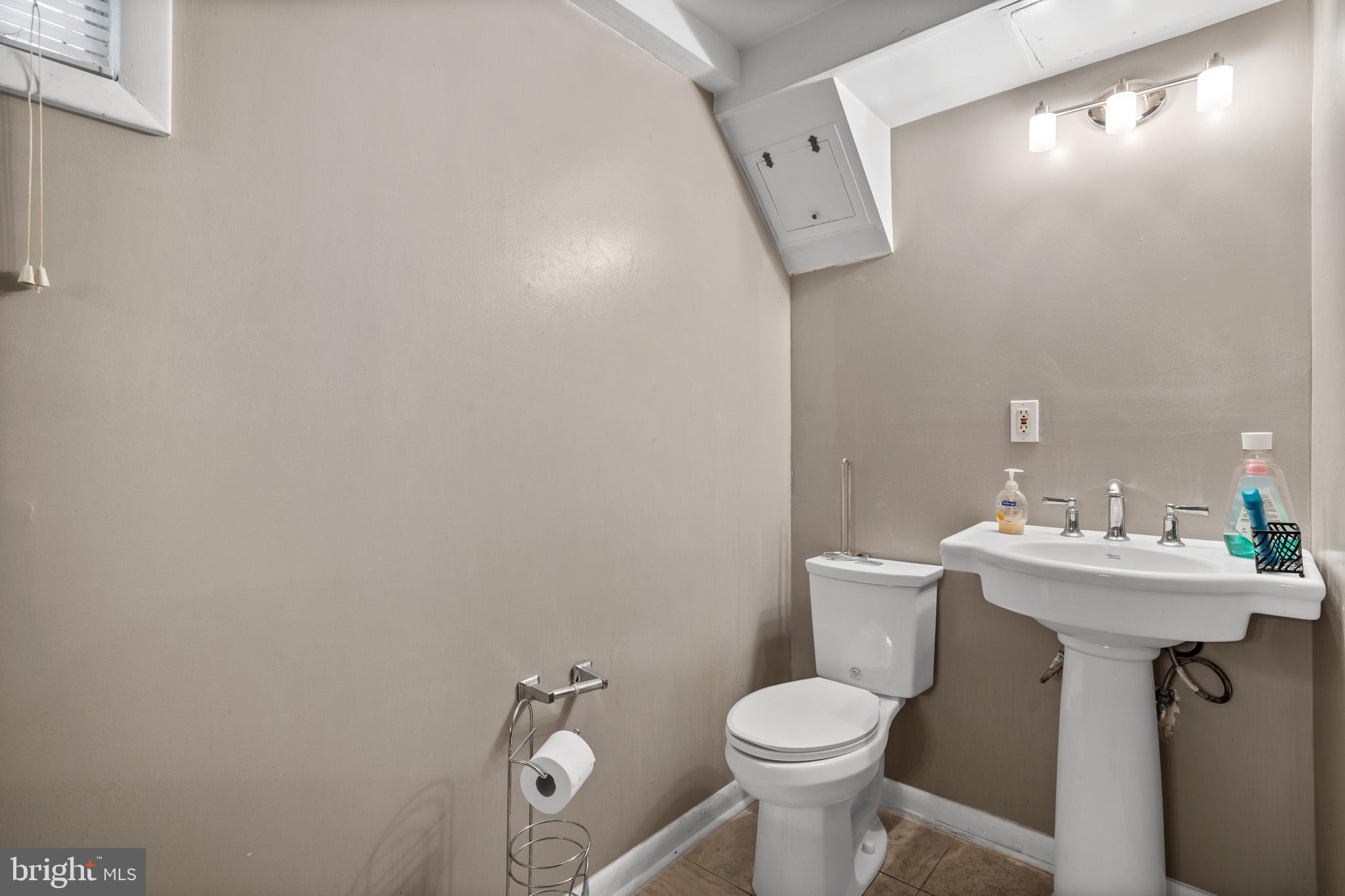 SUBURBAN ESTATES - Residential