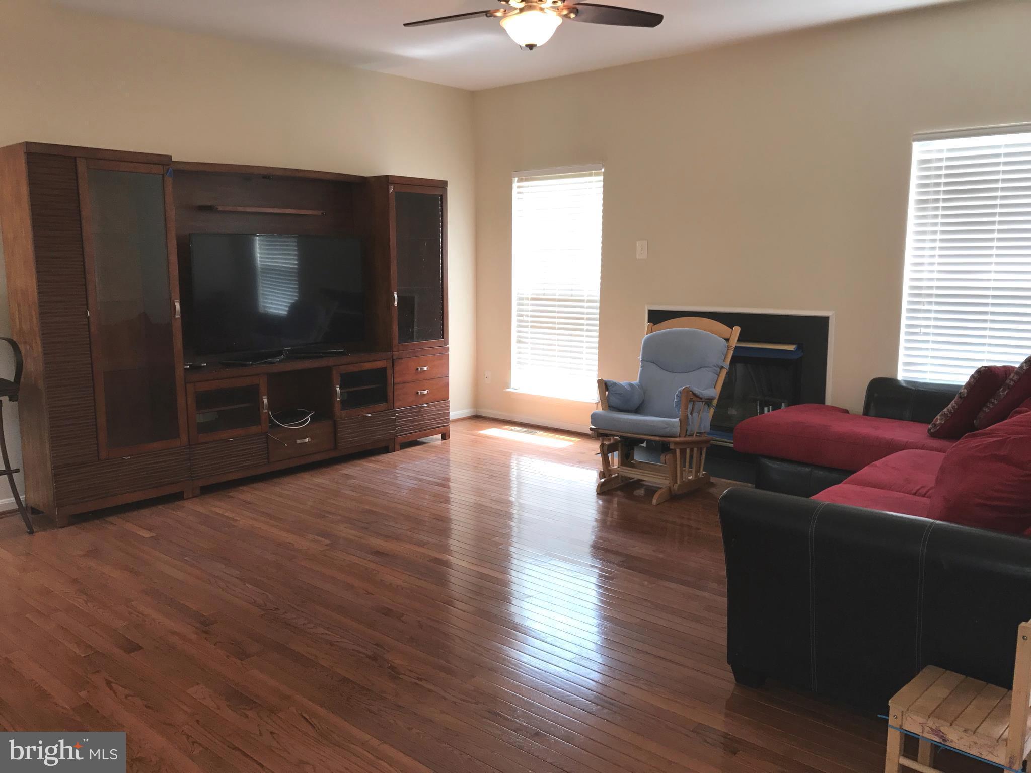 BLOOMS CROSSING - Residential Lease