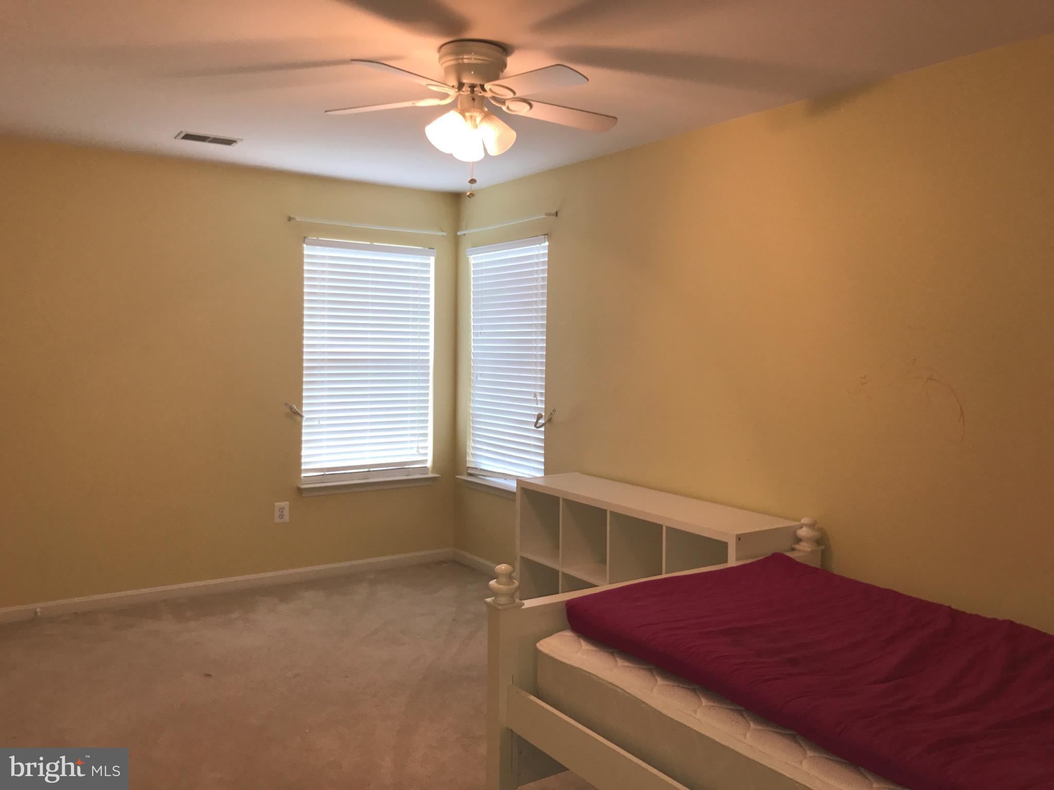 BLOOMS CROSSING - Residential Lease