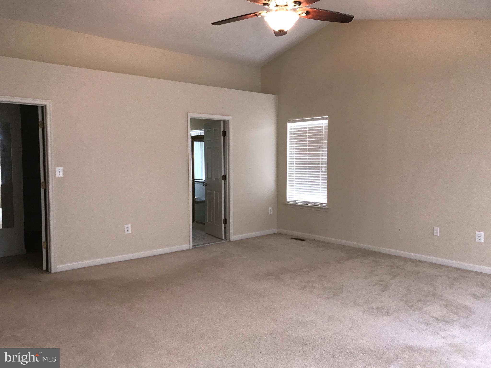 BLOOMS CROSSING - Residential Lease