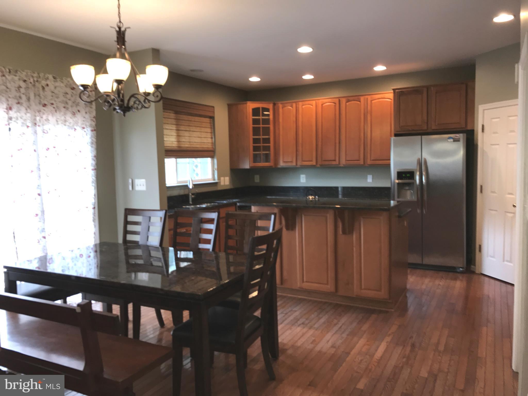 BLOOMS CROSSING - Residential Lease