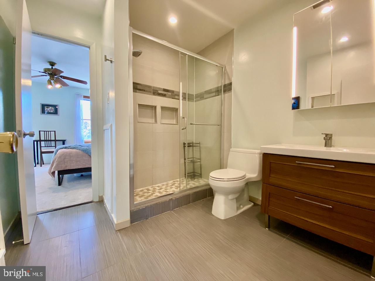 NORBECK MANOR - Residential Lease