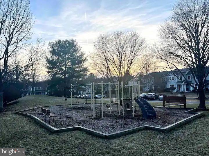 NORBECK MANOR - Residential Lease