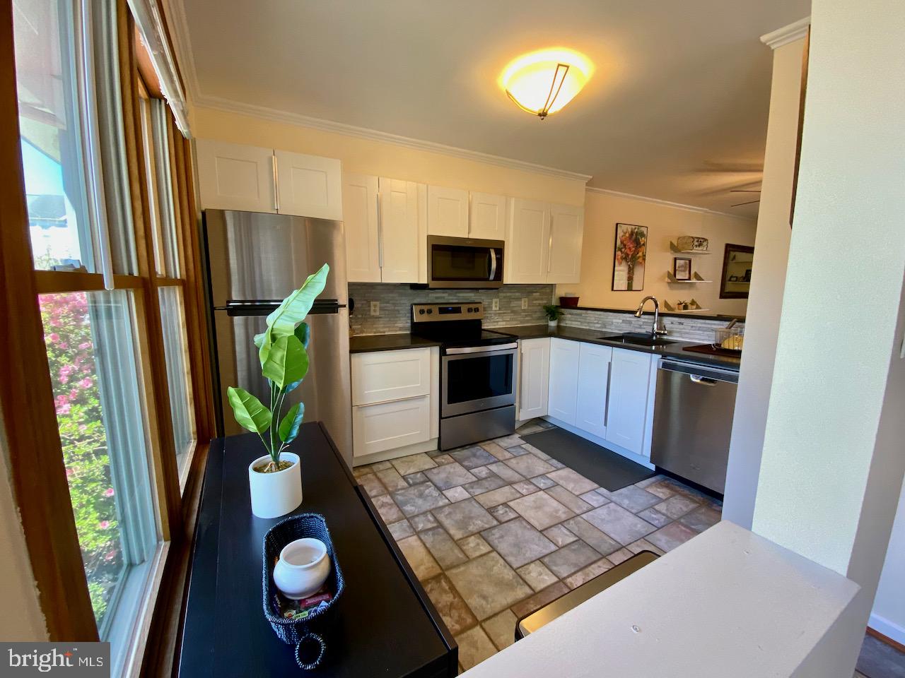 NORBECK MANOR - Residential Lease