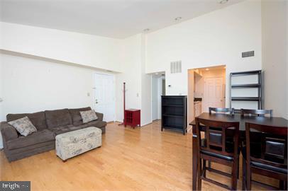 SHIRLINGTON - Residential Lease