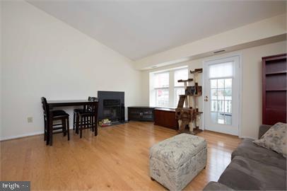 SHIRLINGTON - Residential Lease