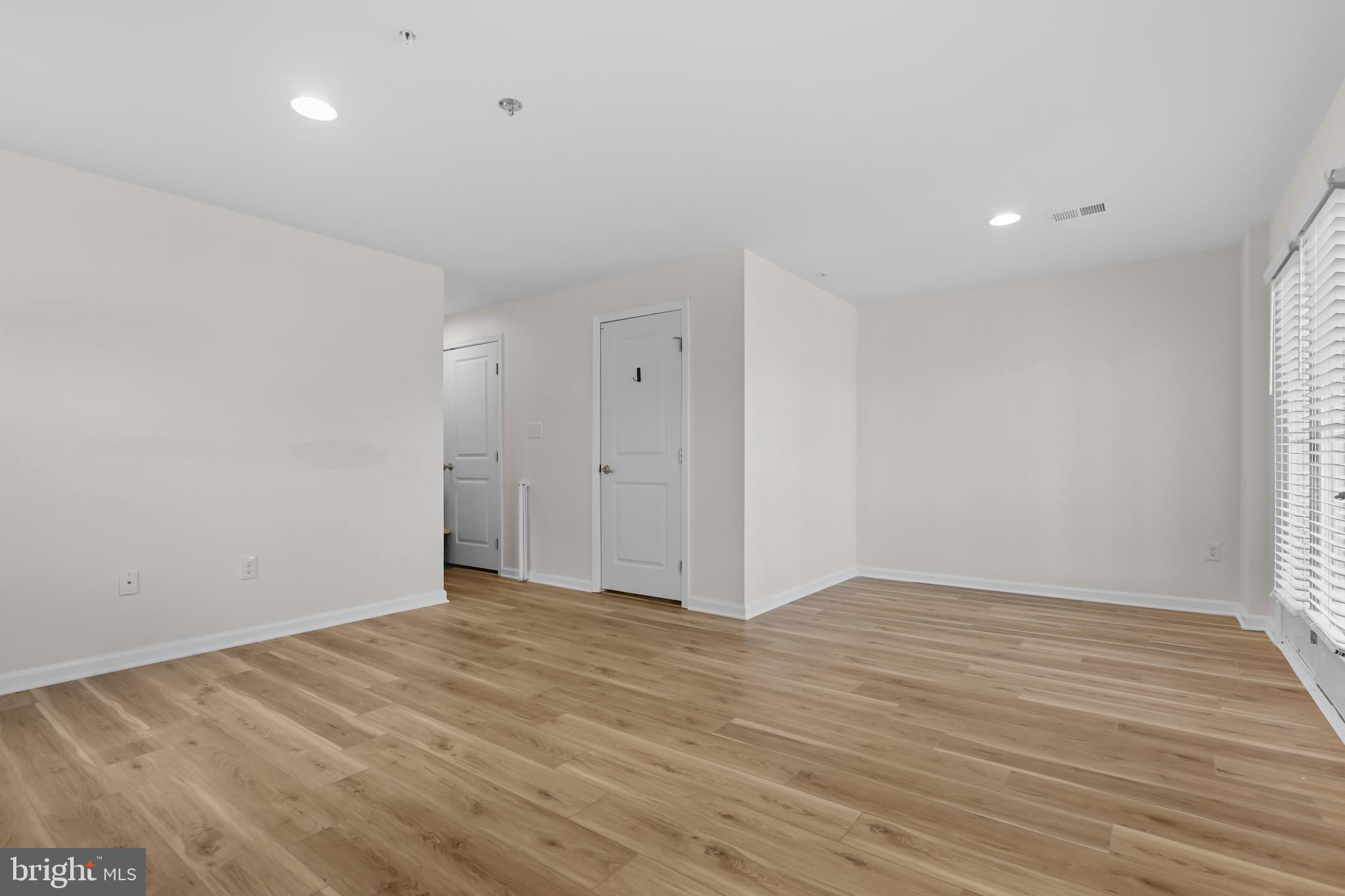 MAGNESS MILL - Residential