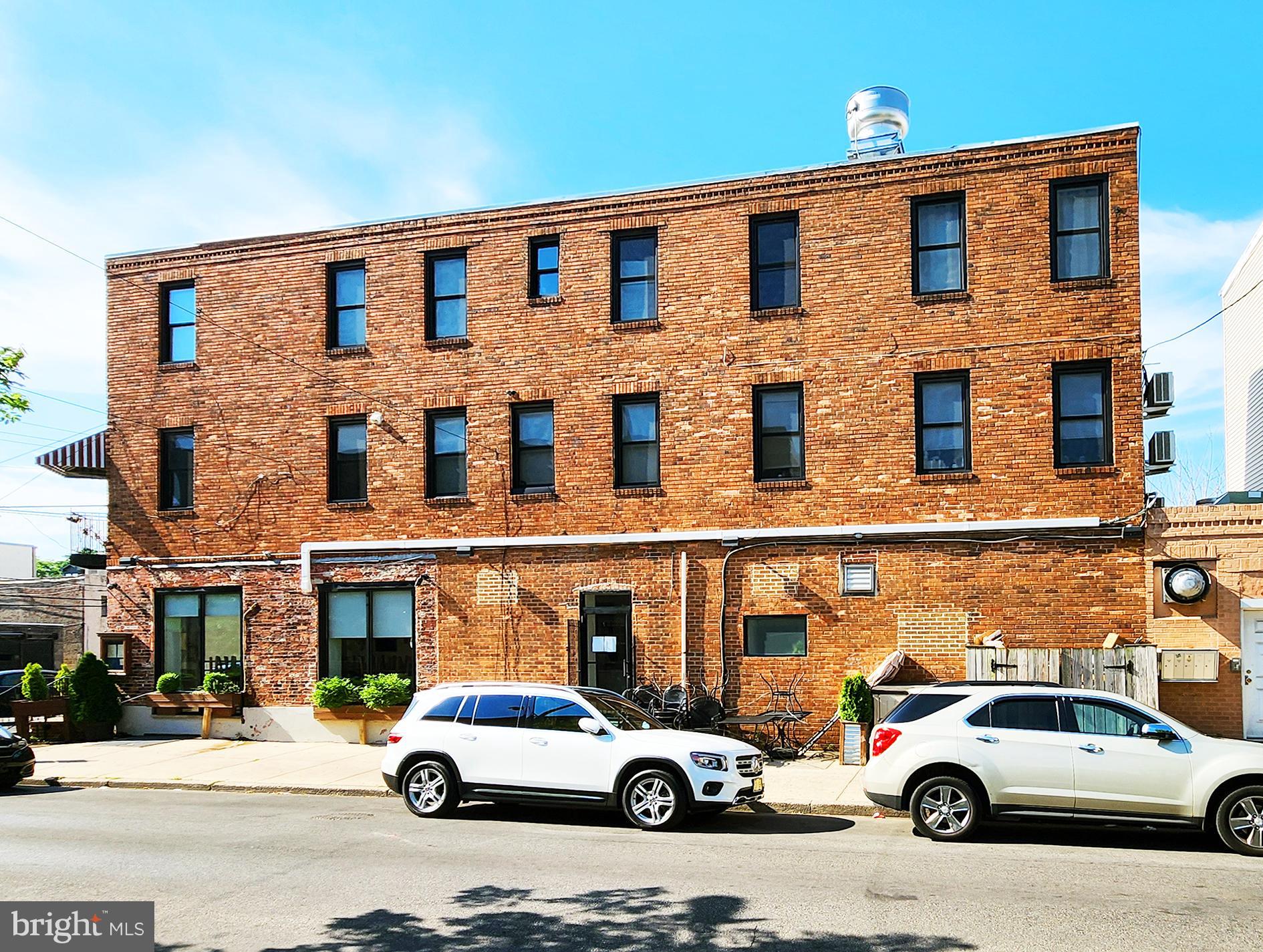 POINT BREEZE - Commercial Lease