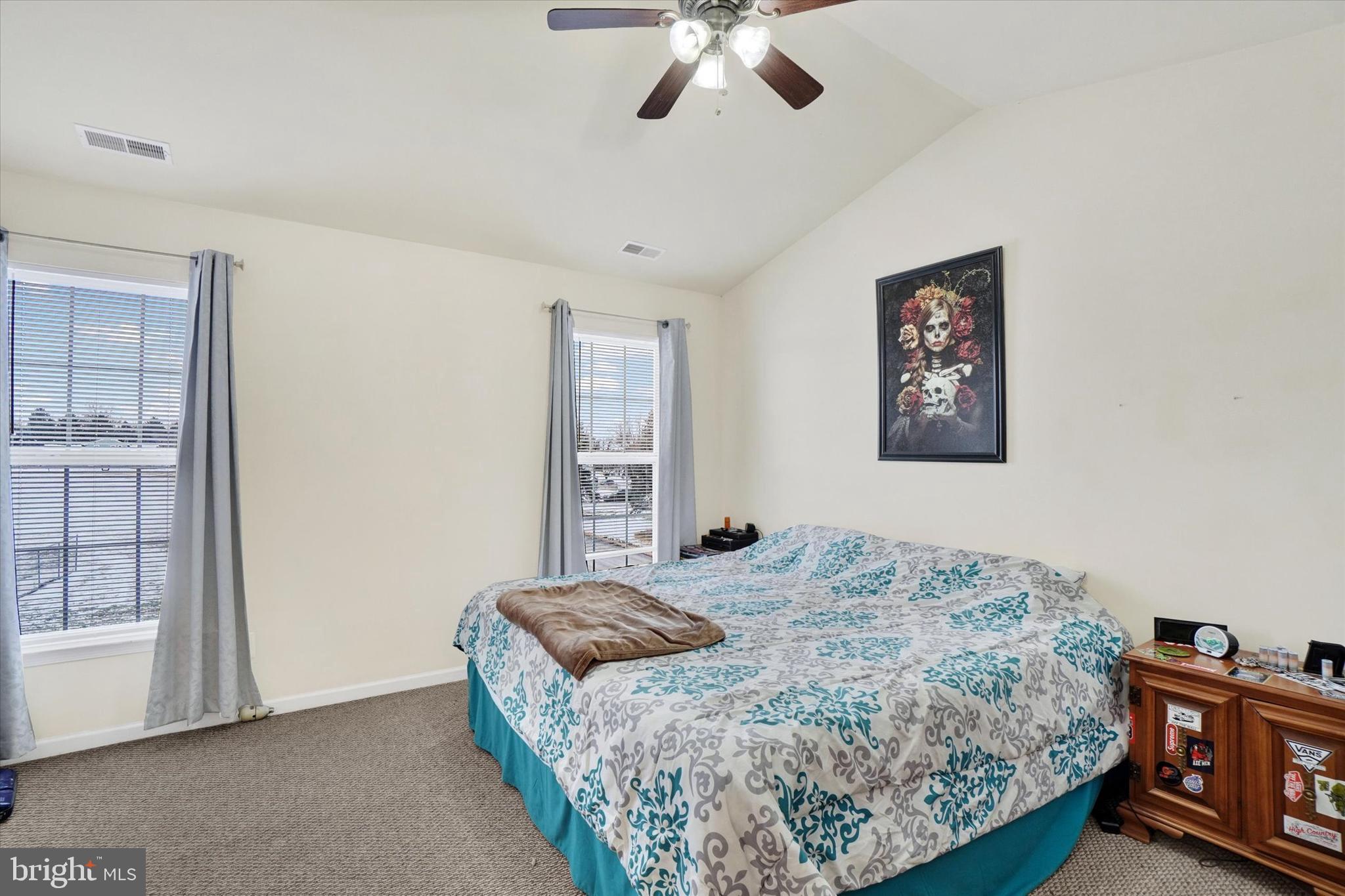 SALEM RUN TOWNHOMES - Residential