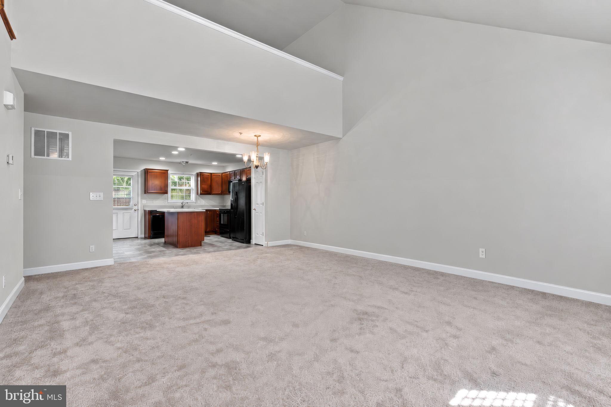 4864 SHEFFIELD COURT
