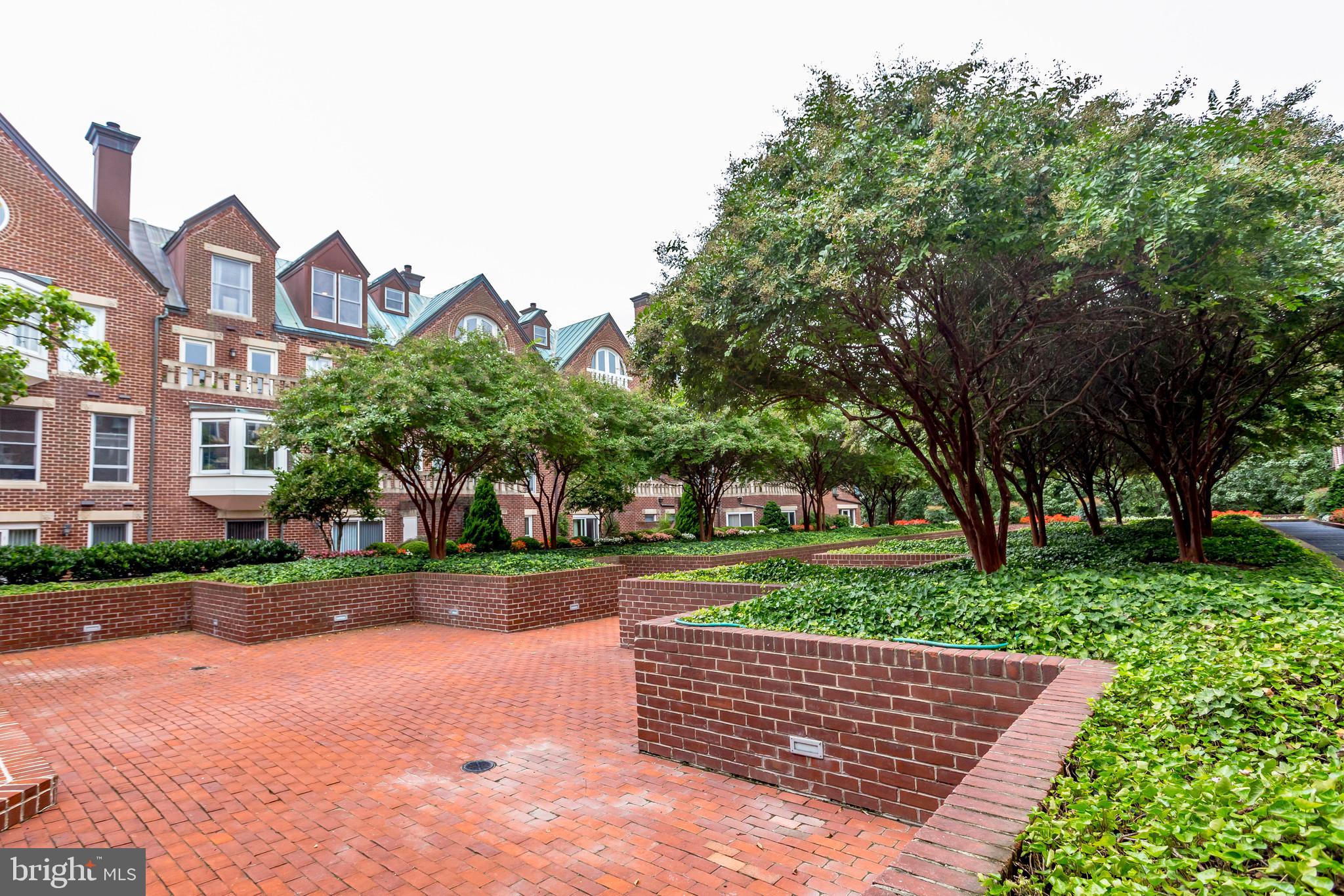TORPEDO FACTORY - Residential