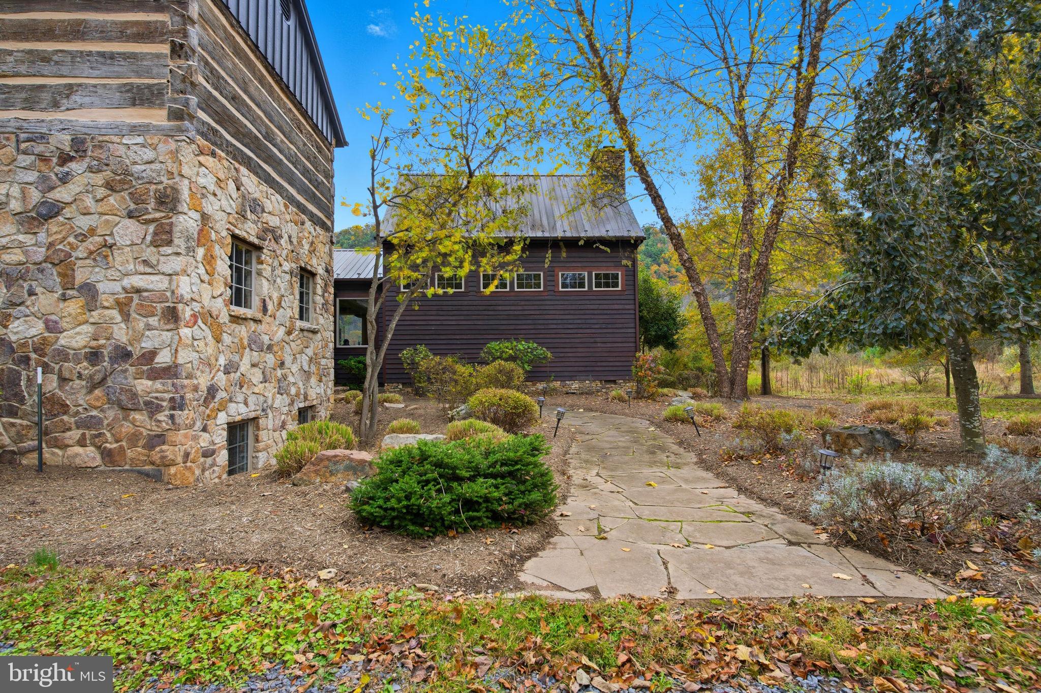 767 TWIN FLOWER LANE