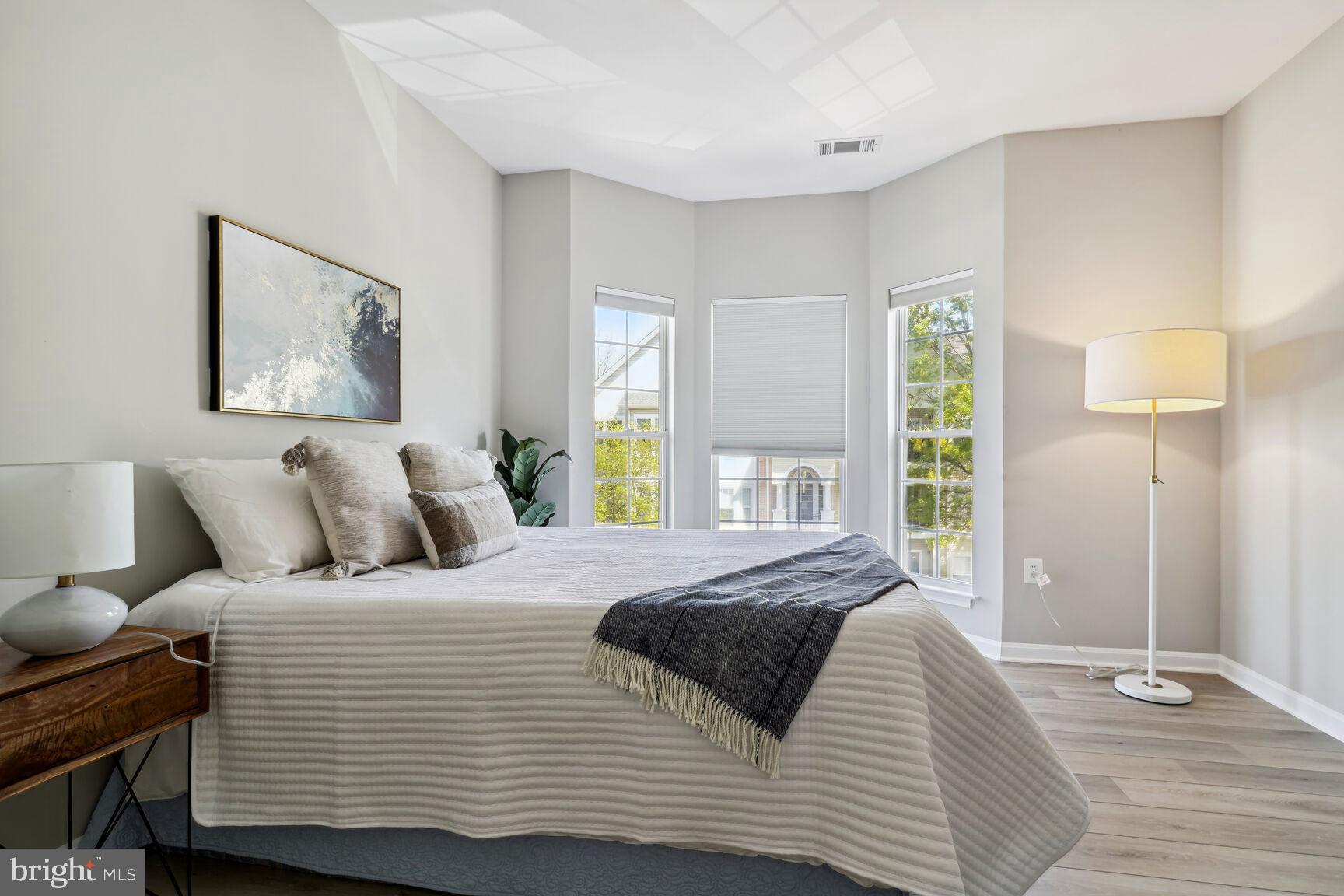 RANDOM HILLS - Residential