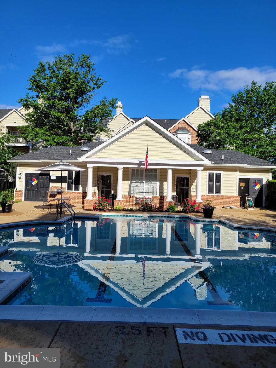 RANDOM HILLS - Residential