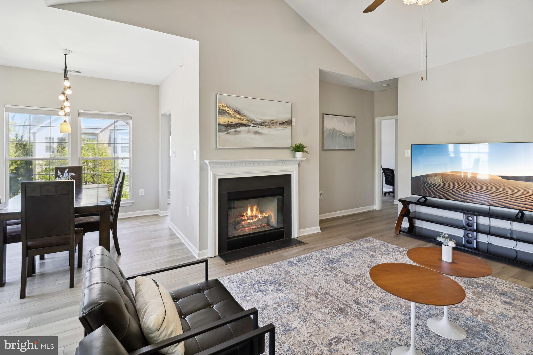 RANDOM HILLS - Residential