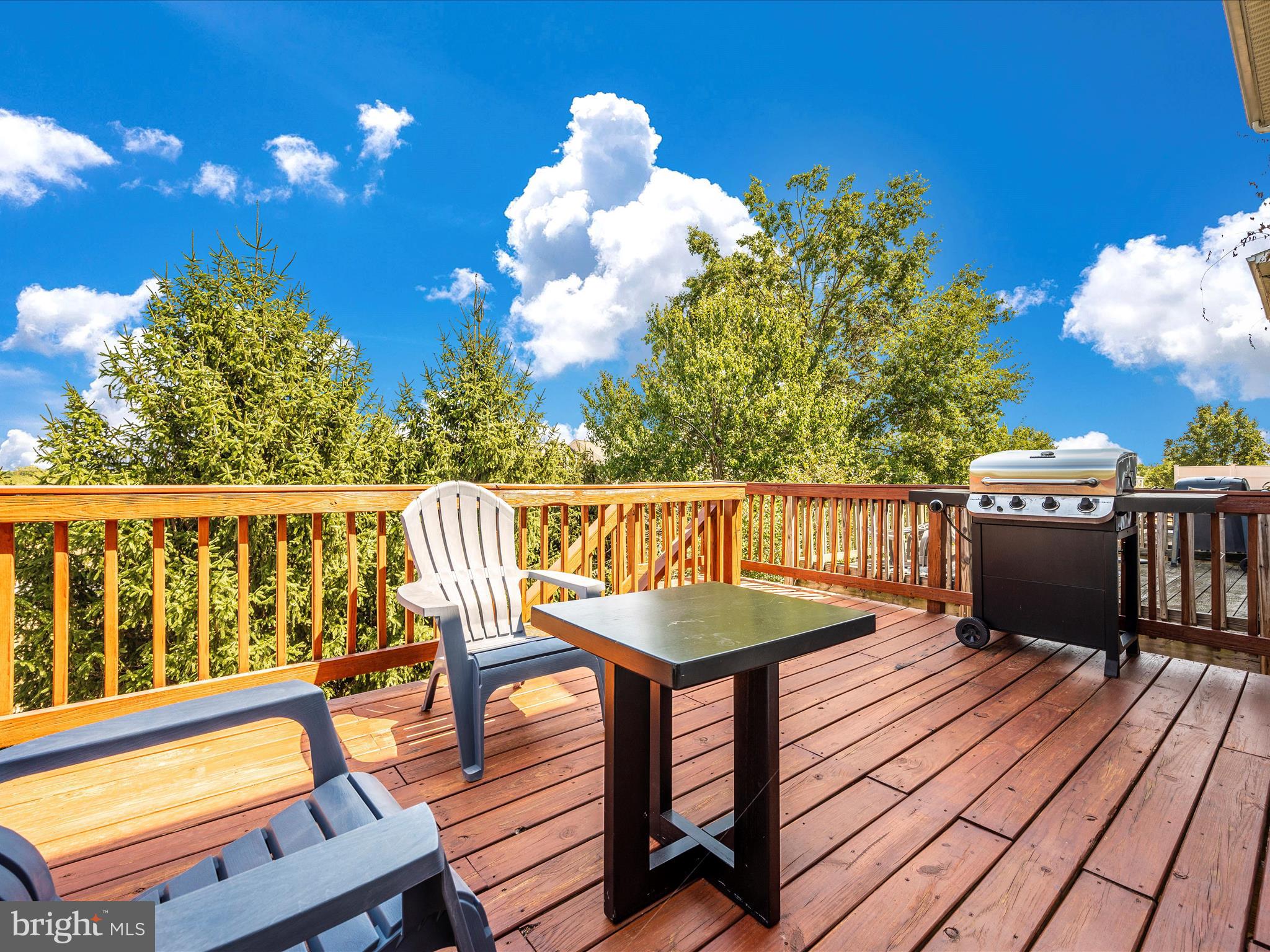 WHITTIER POND - Residential