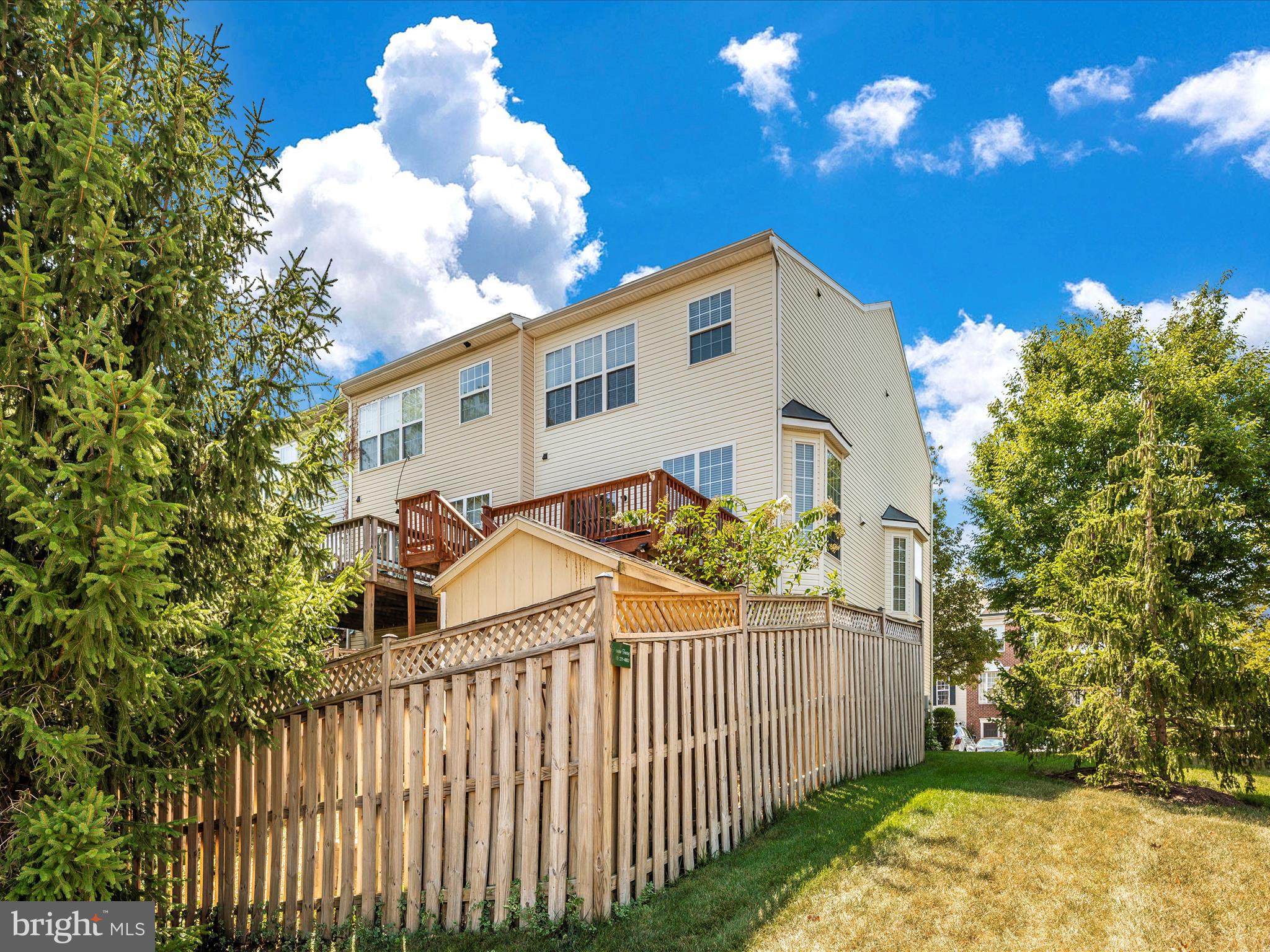 WHITTIER POND - Residential