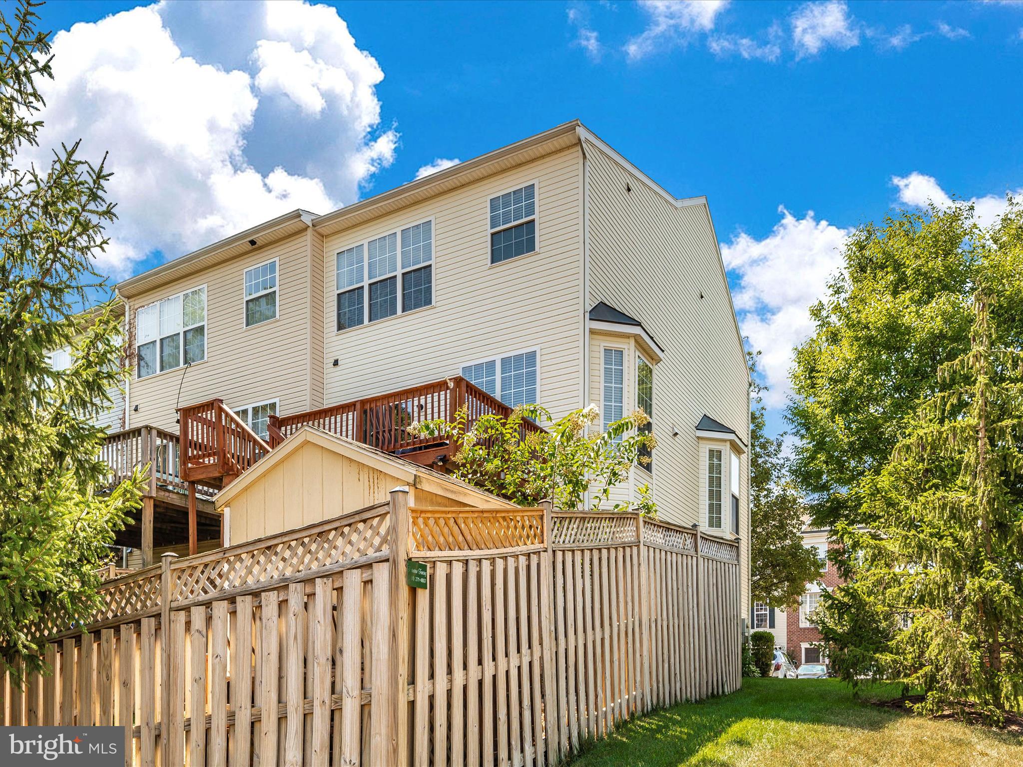 WHITTIER POND - Residential