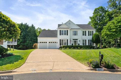 15547 Atterbury Court, Dumfries, VA MLS: VAPW2126068