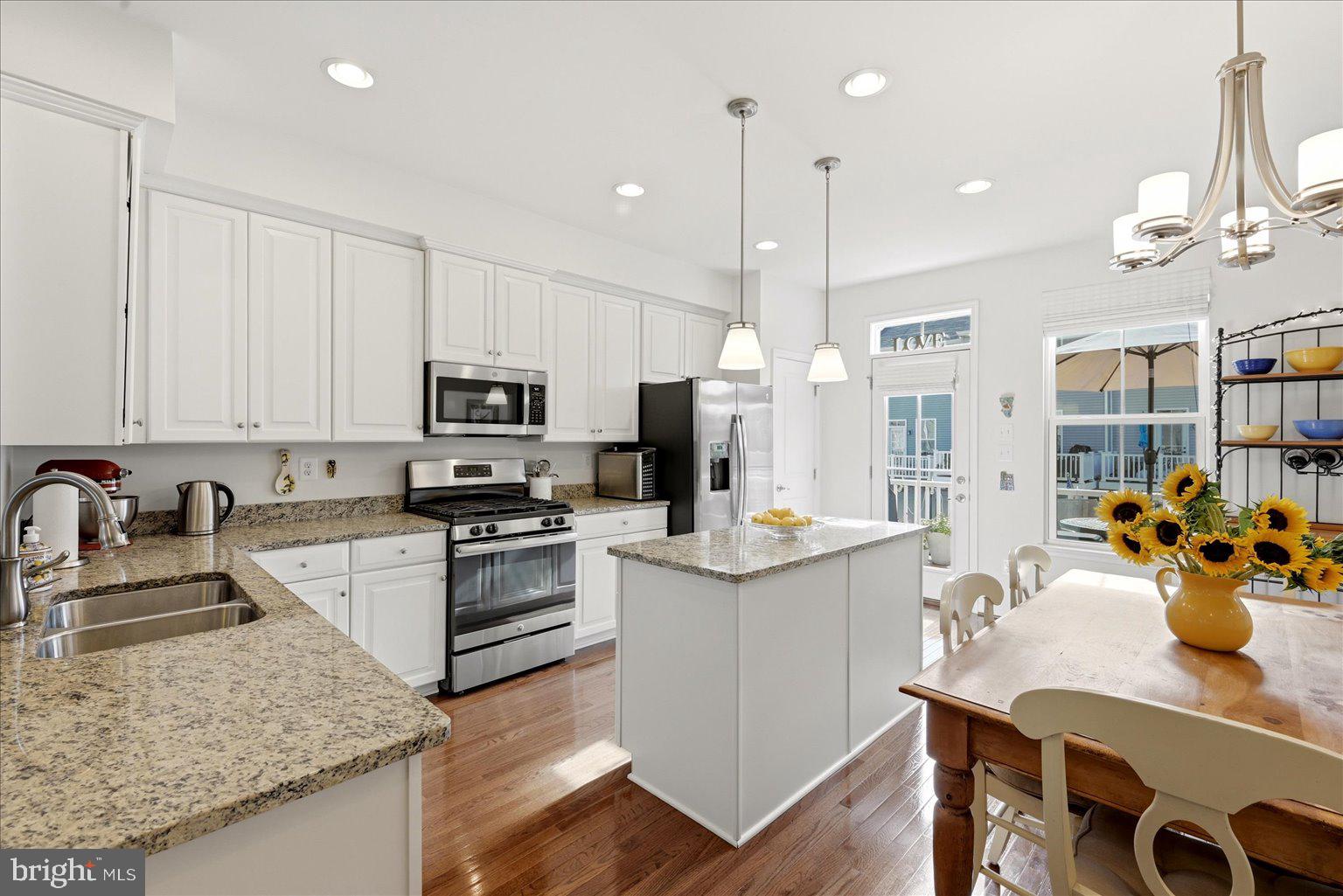 24827 COATS SQUARE