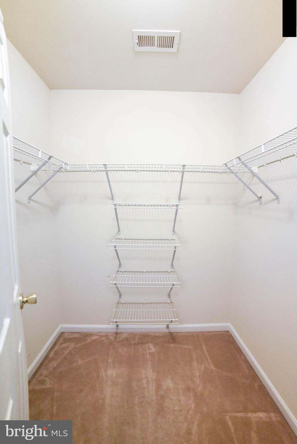 WESTBURY PUB - Residential