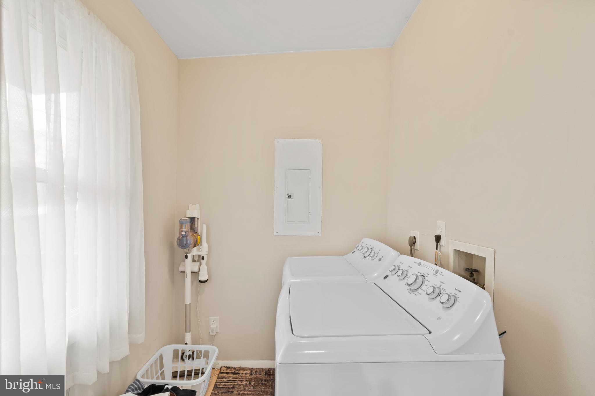 SYLVAN SHORES - Residential