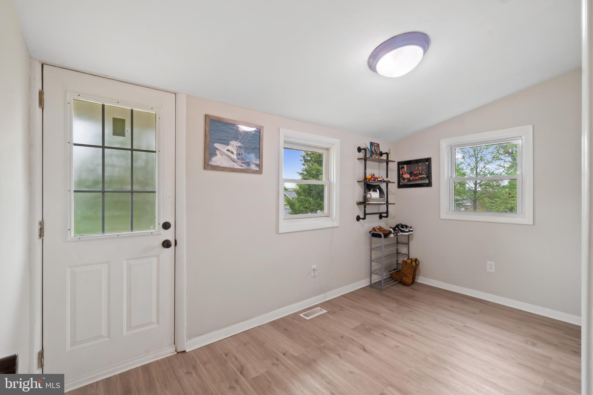 SYLVAN SHORES - Residential