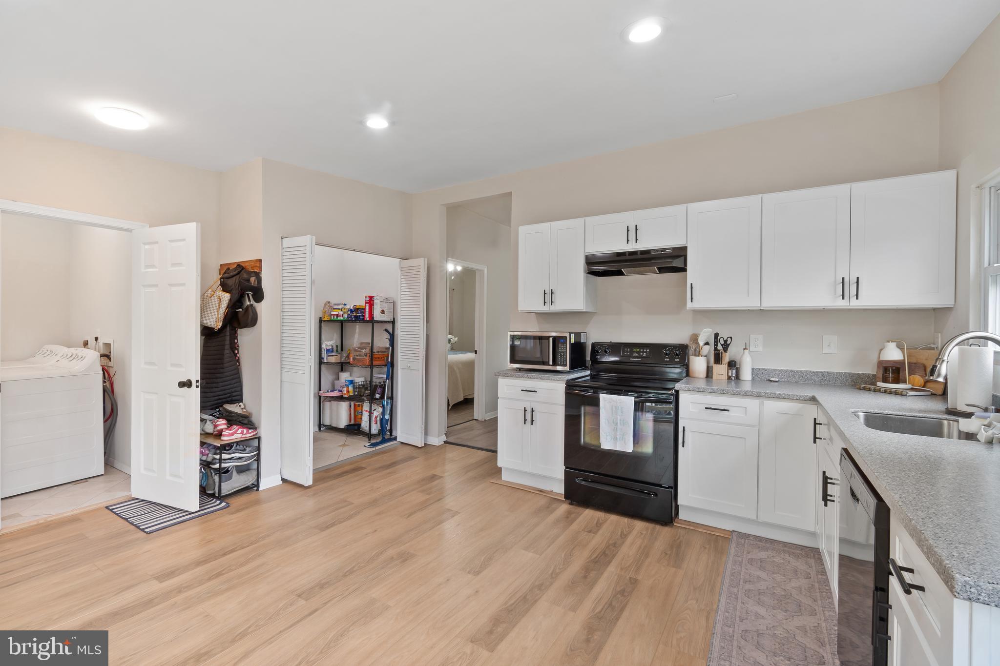 SYLVAN SHORES - Residential