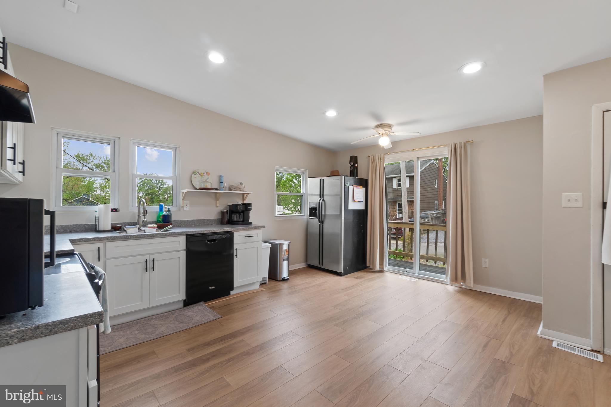 SYLVAN SHORES - Residential