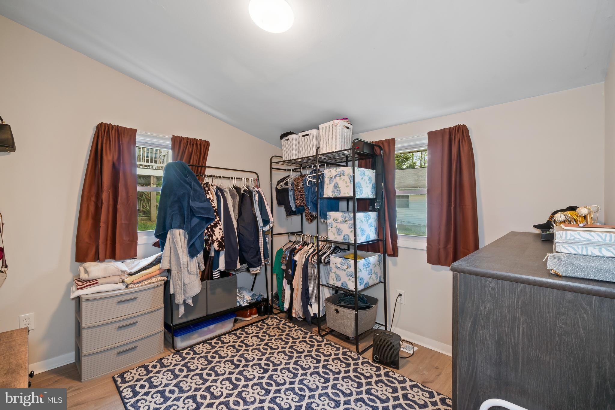 SYLVAN SHORES - Residential