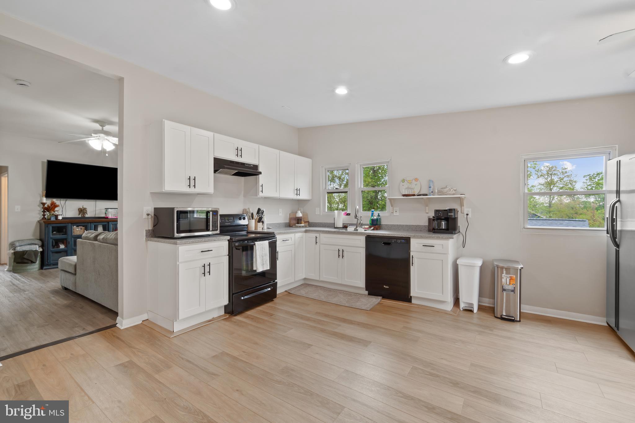 SYLVAN SHORES - Residential