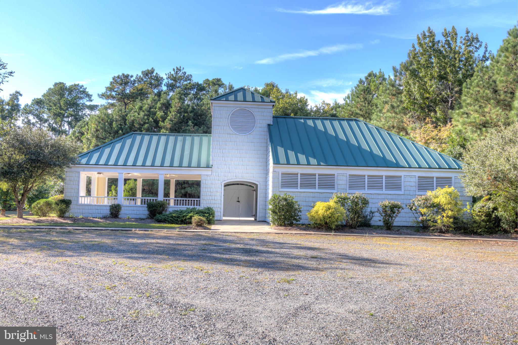 HARBOUR POINTE - Land