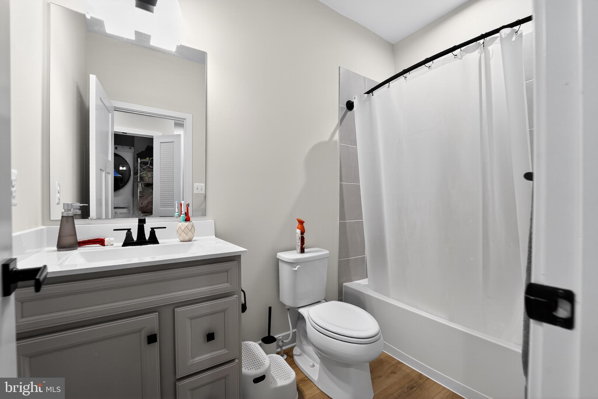 PARKSIDE - Residential