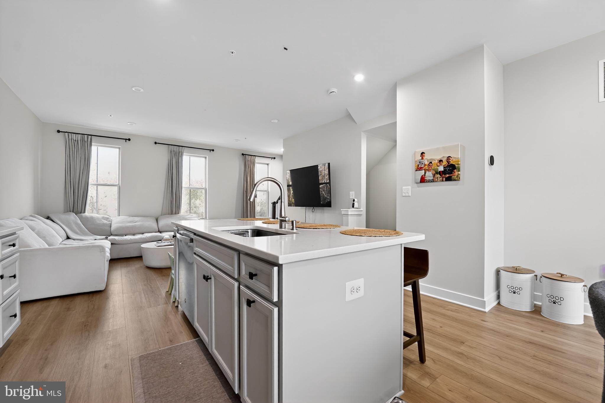 PARKSIDE - Residential