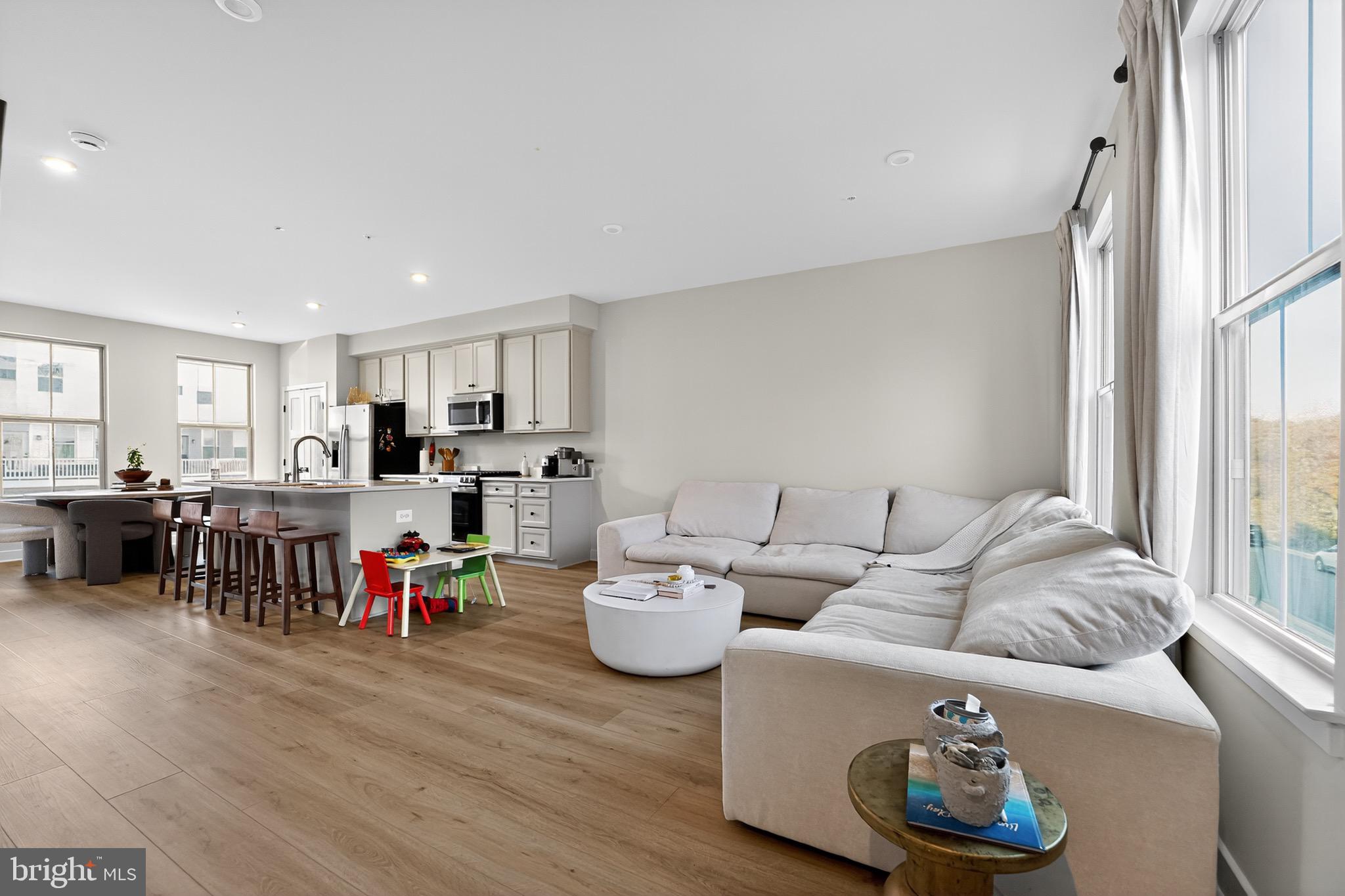 PARKSIDE - Residential