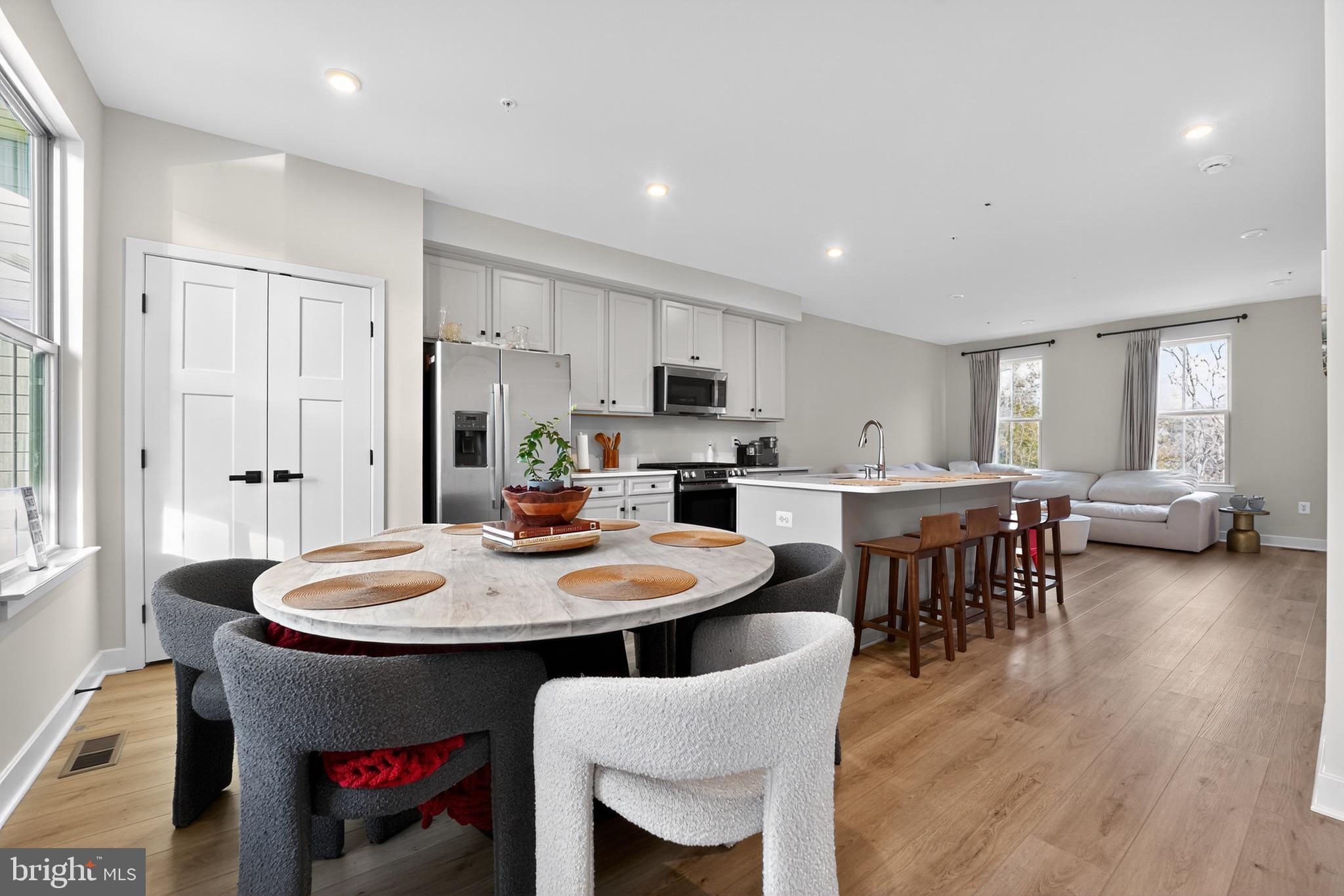 PARKSIDE - Residential