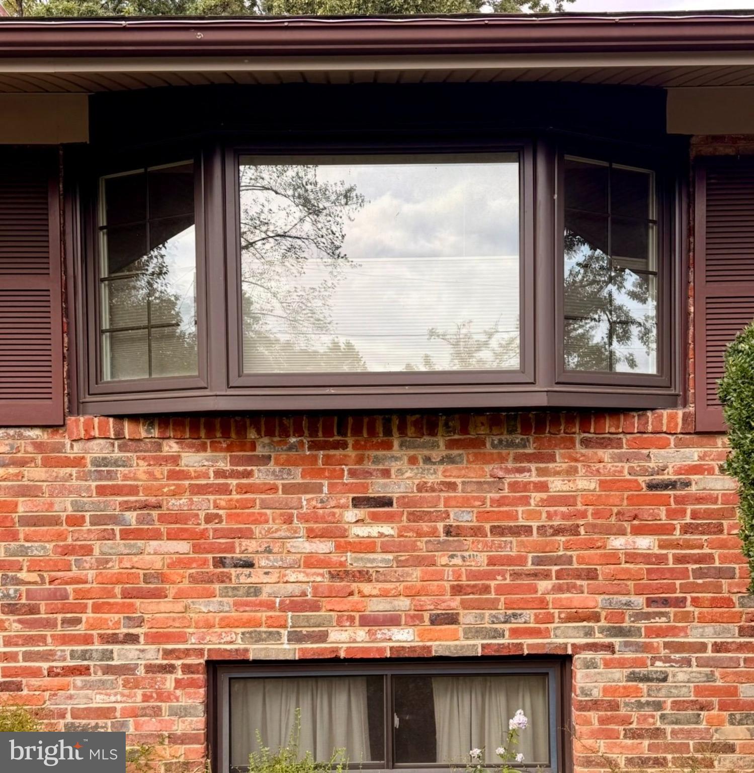 FAIRFAX ACRES - Residential