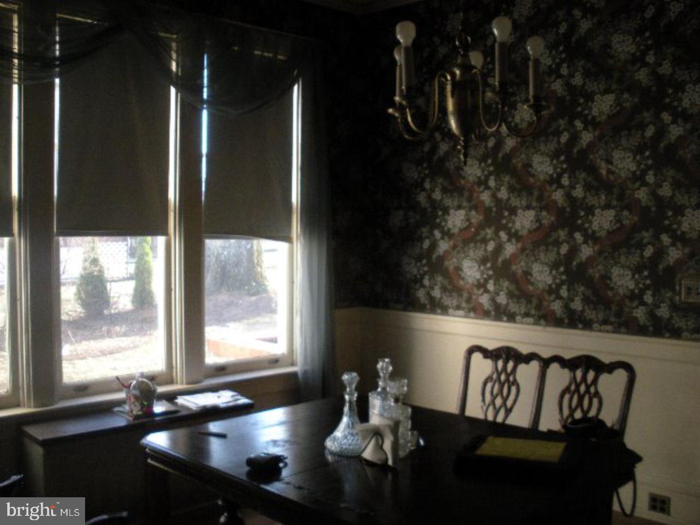 PINE GROVE - Residential