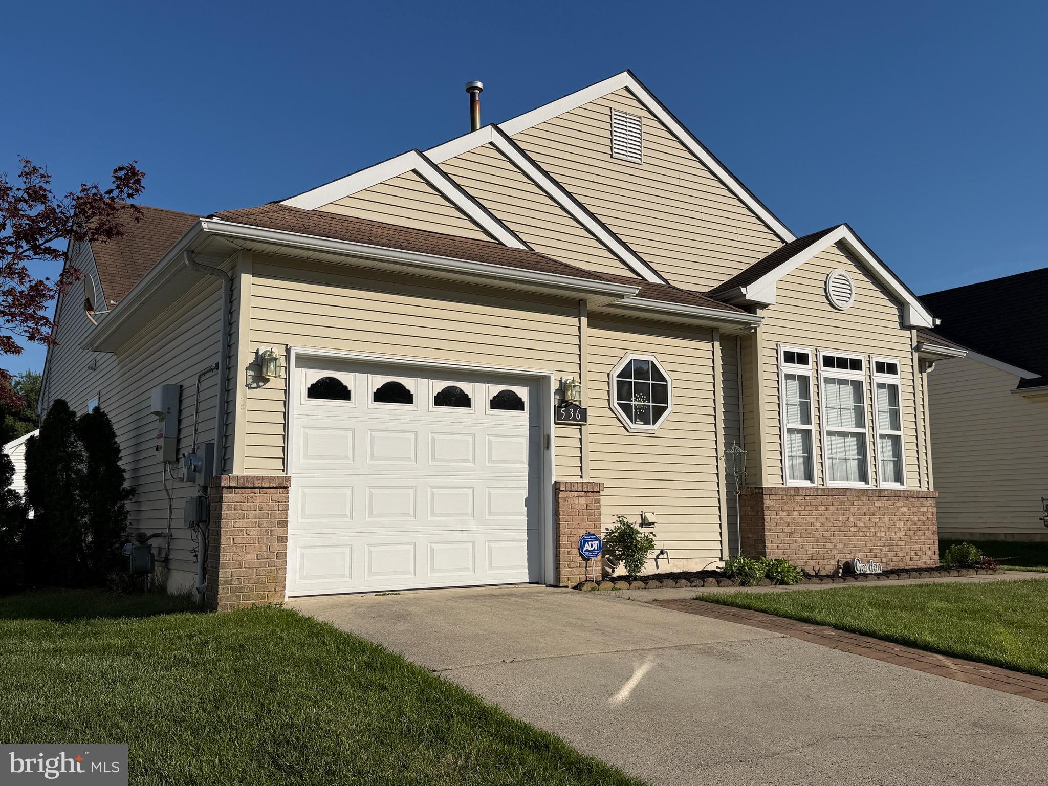 536 DORAL DRIVE