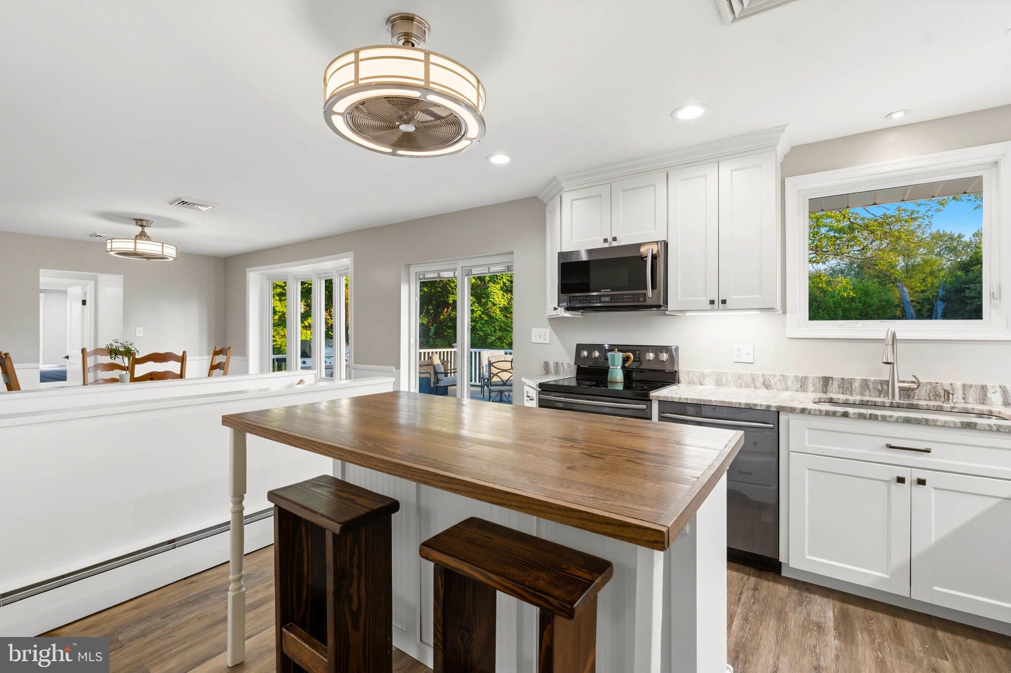 SUNNYBROOK - Residential