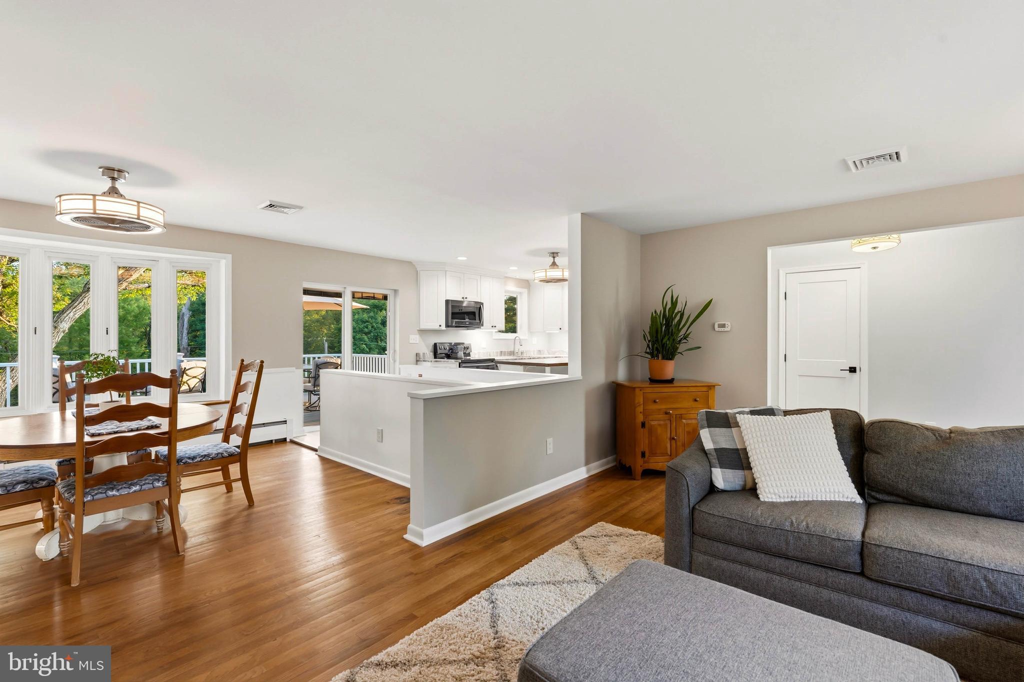 SUNNYBROOK - Residential