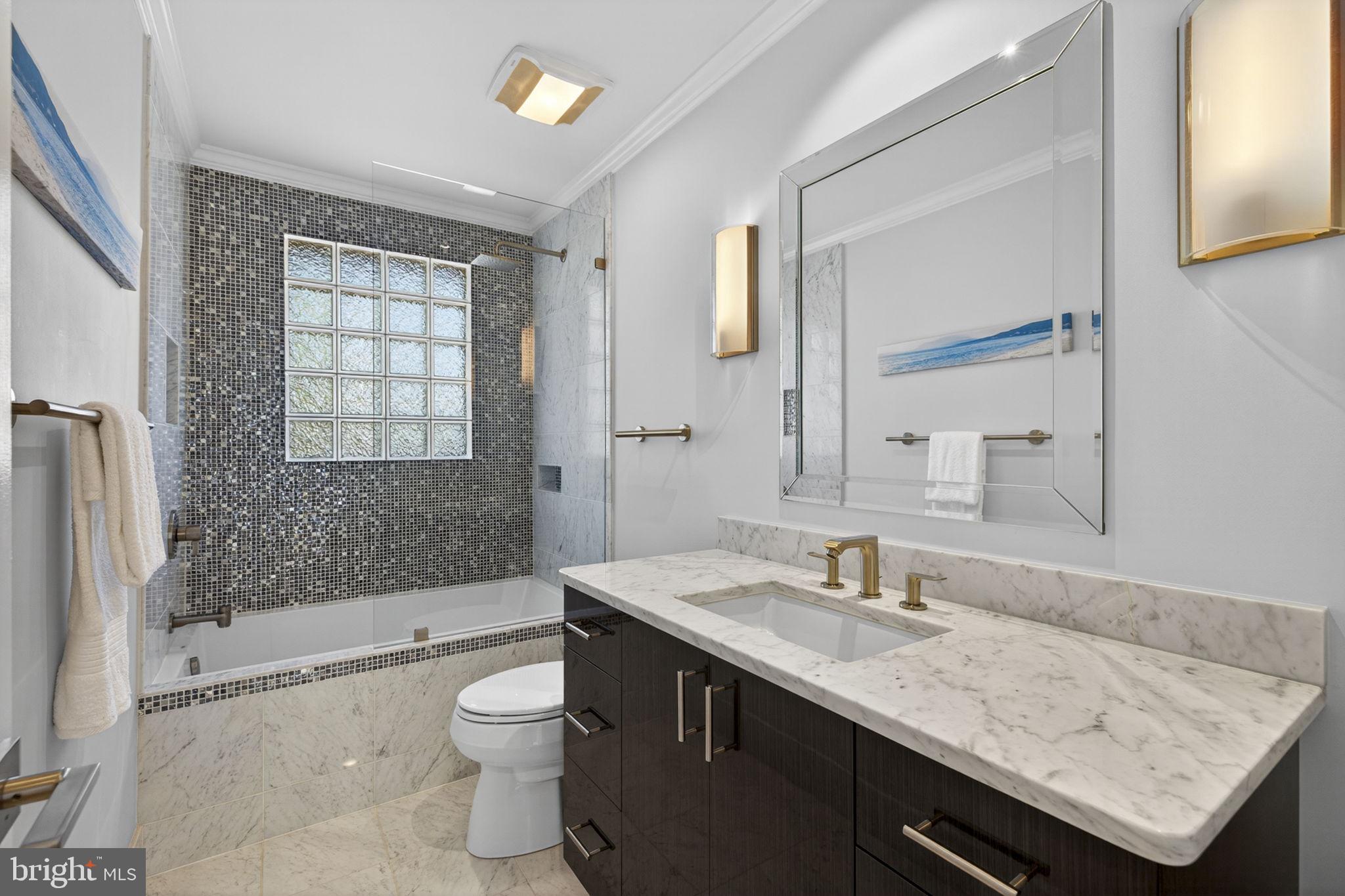 SOUTH RIDING - Residential