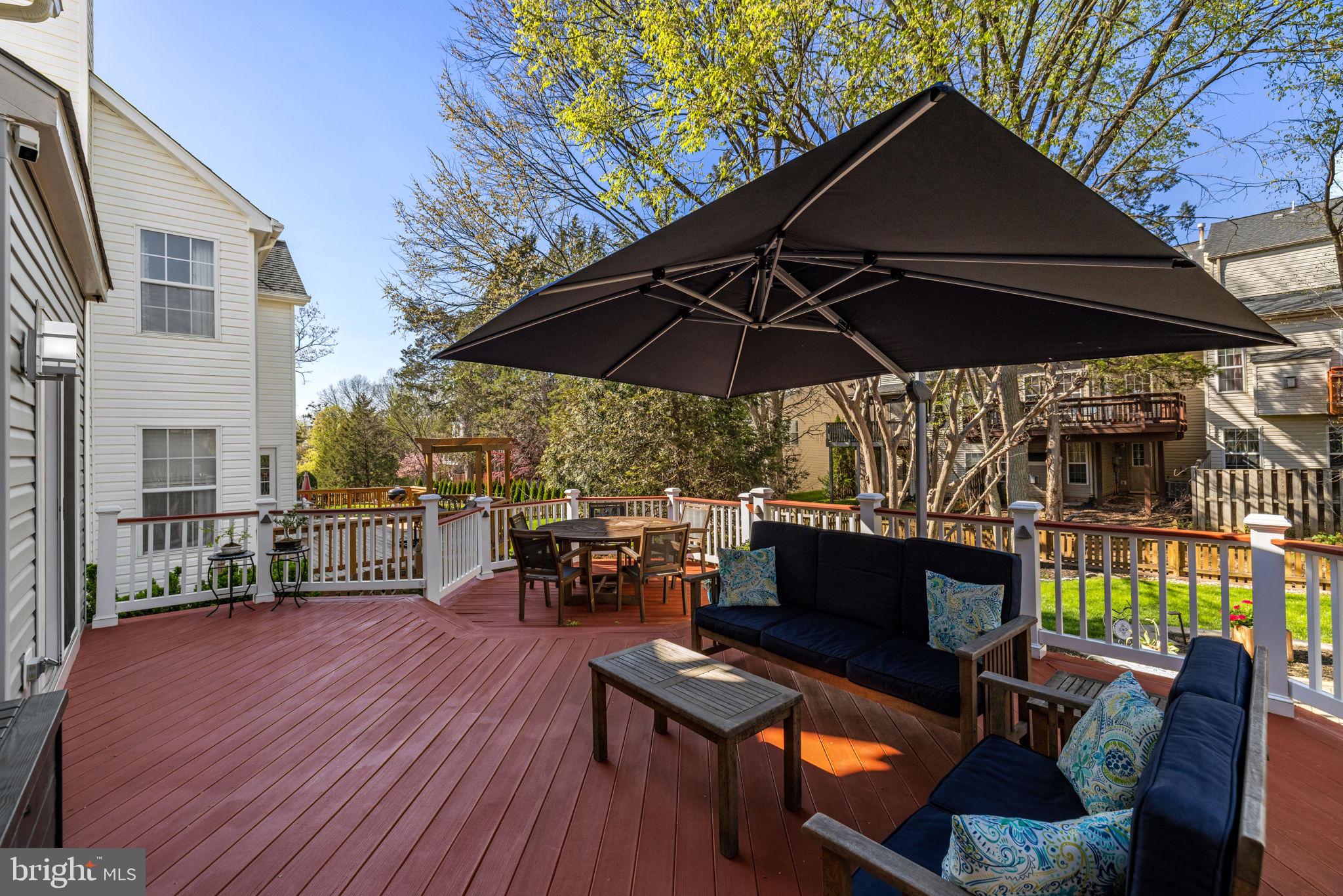 SOUTH RIDING - Residential