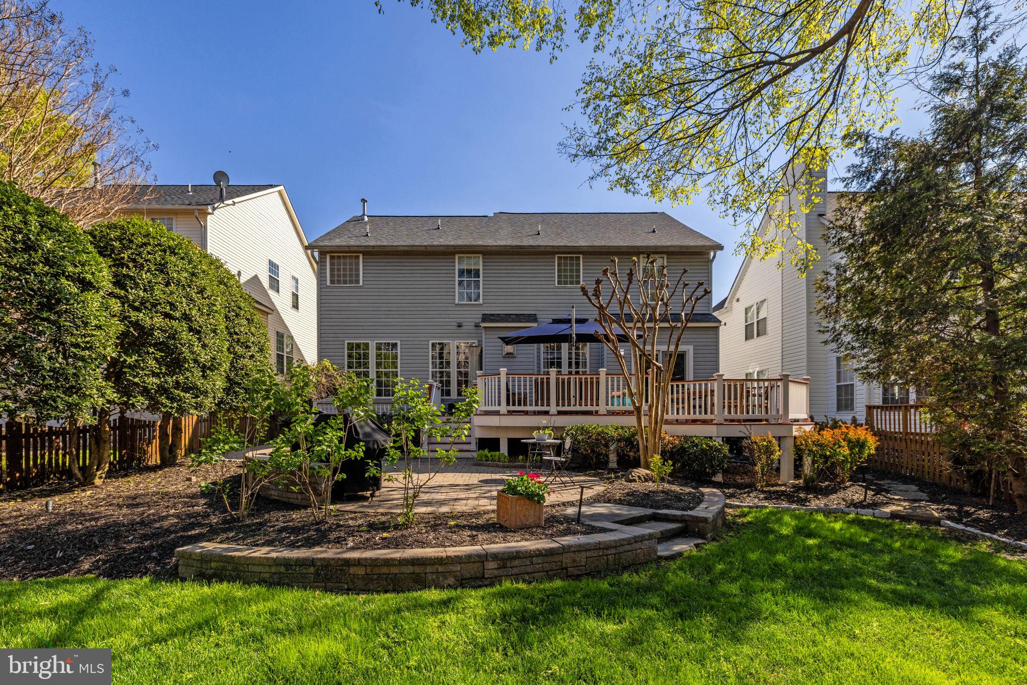 SOUTH RIDING - Residential