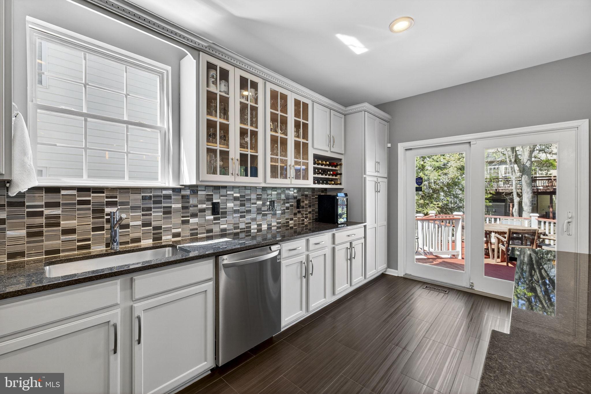 SOUTH RIDING - Residential