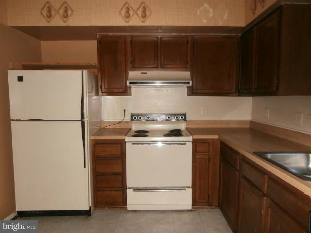 CHURCHILL TOWN SECTOR - Residential